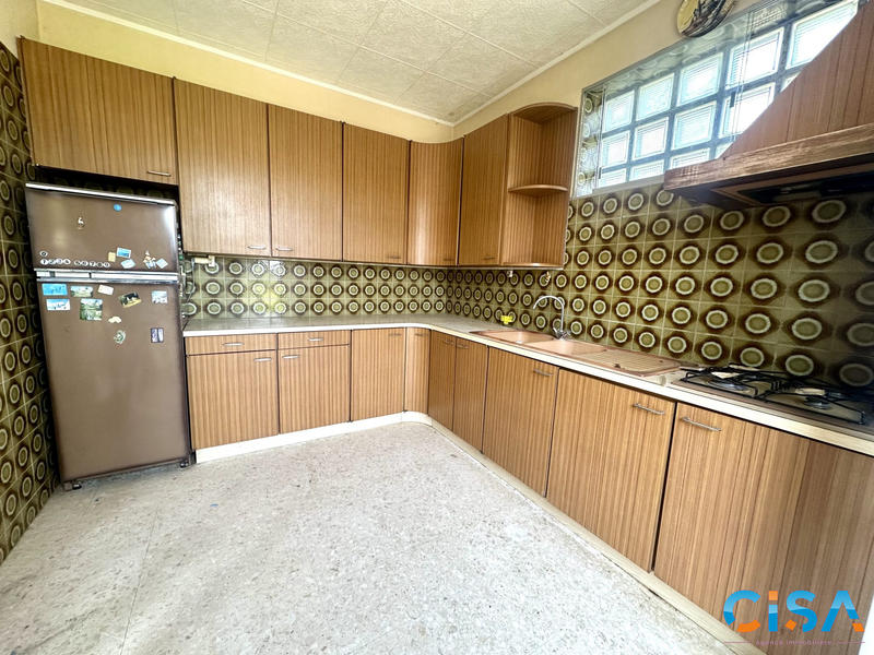 Maison traditionnelle - 95 m² - 6 pièces