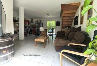 Maison - 95 m² - 4 pièces