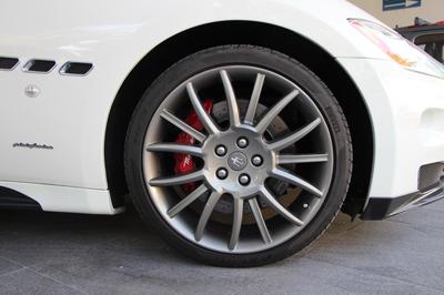 Maserati Grancabrio 4.7 V8 440 Bva