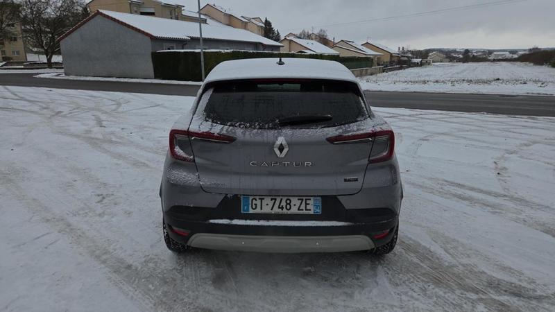 Renault Captur E-Tech full hybrid 145 Evolution