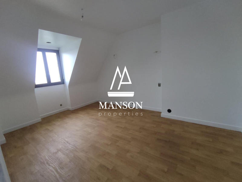Maison - 99 m² - 6 pièces