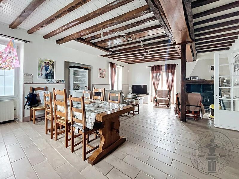 Maison - 136 m² - 6 pièces