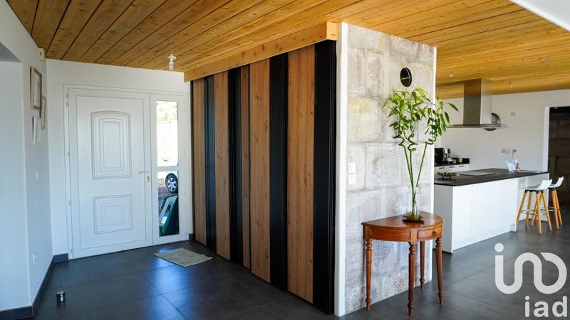 Maison - 281 m² - 6 pièces