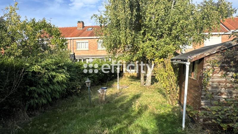 Maison - 99 m² - 5 pièces