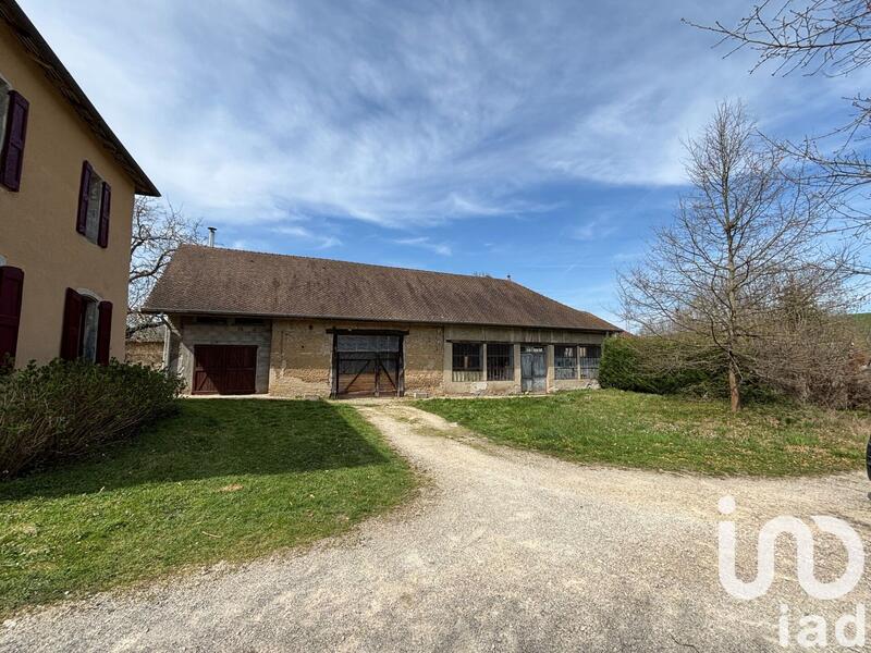 Maison - 196 m² - 7 pièces