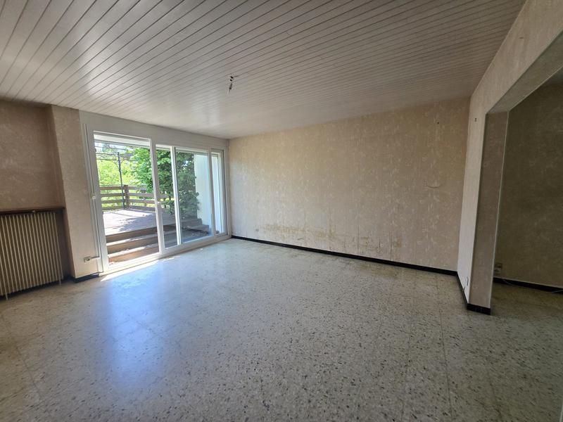 Maison - 141 m² - 8 pièces