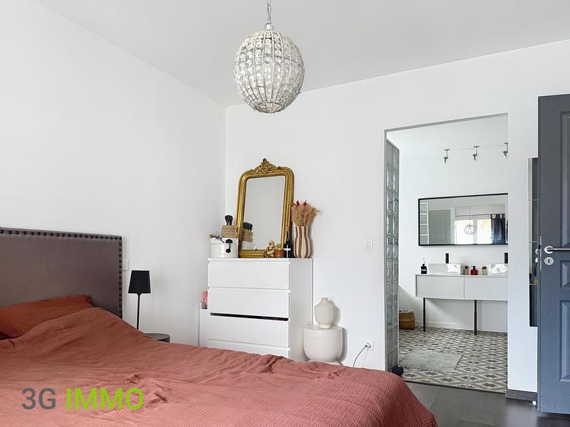 Maison traditionnelle - 145 m² - 6 pièces