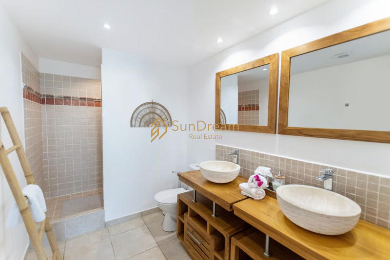 Appartement - 92 m² - 3 pièces