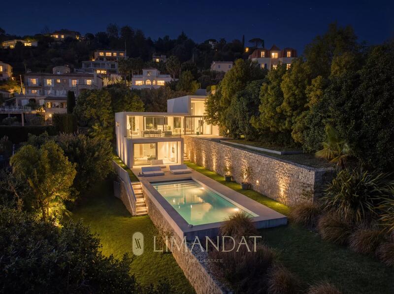 Villa - 220 m² - 6 pièces