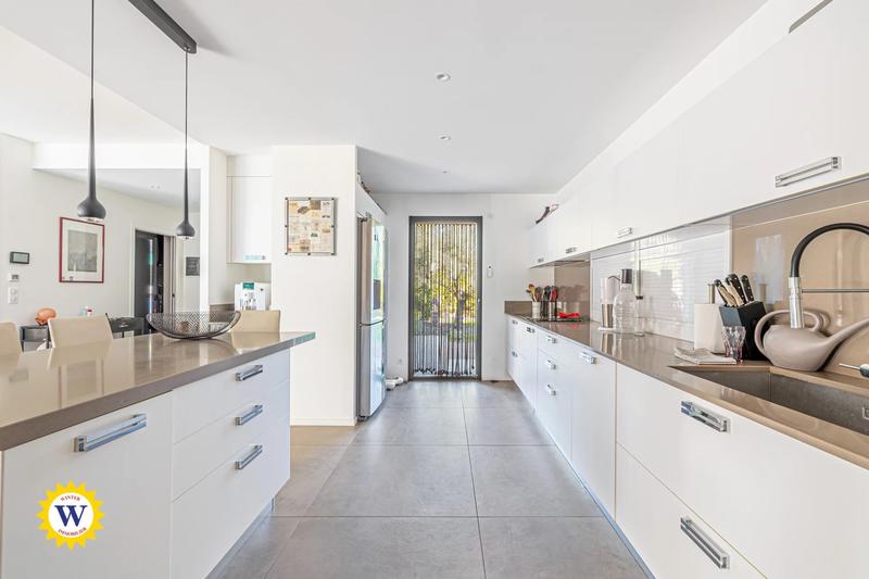 Maison - 194 m² - 5 pièces