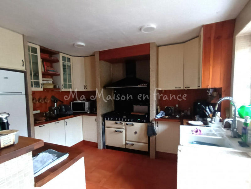 Maison chambre d'hôtes - 240 m² - 8 pièces