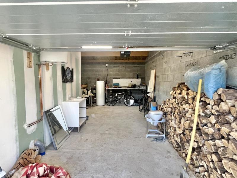 Pavillon - 100 m² - 5 pièces