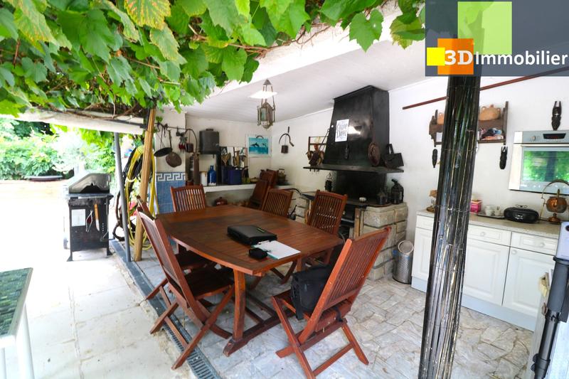 Maison - 290 m² - 8 pièces