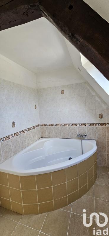 Maison - 280 m² - 5 pièces