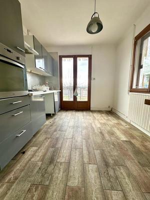 Maison - 85 m² - 4 pièces