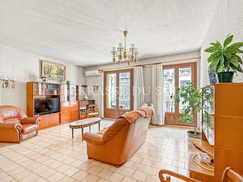 Immeuble - 195 m² - 7 pièces