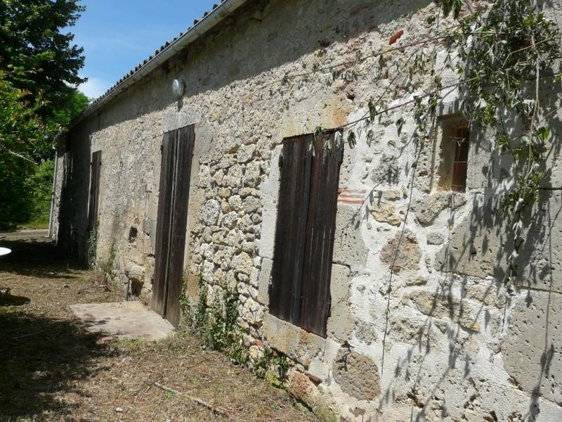 Maison en pierre - 90 m² - 4 pièces