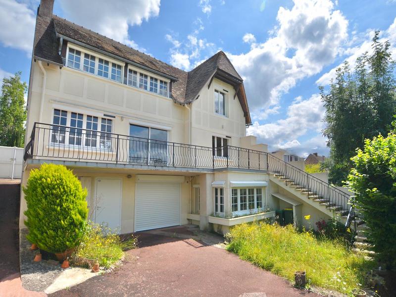 Maison ancienne - 132 m² - 6 pièces