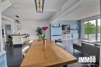 Maison - 138 m² - 5 pièces