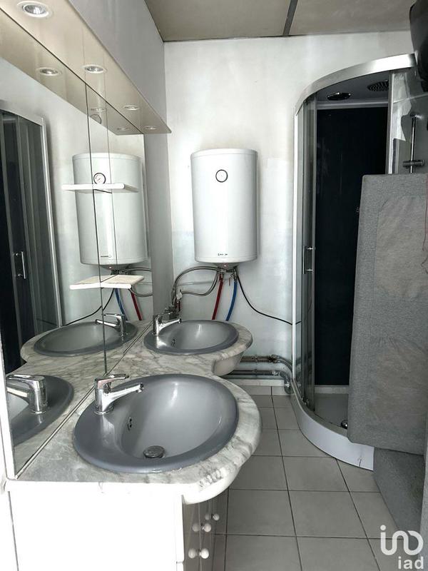 Local commercial - 200 m²