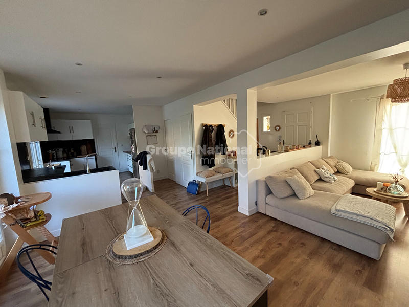 Maison - 104 m² - 6 pièces