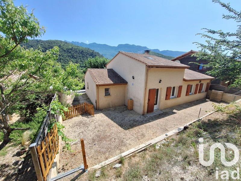 Maison - 112 m² - 6 pièces