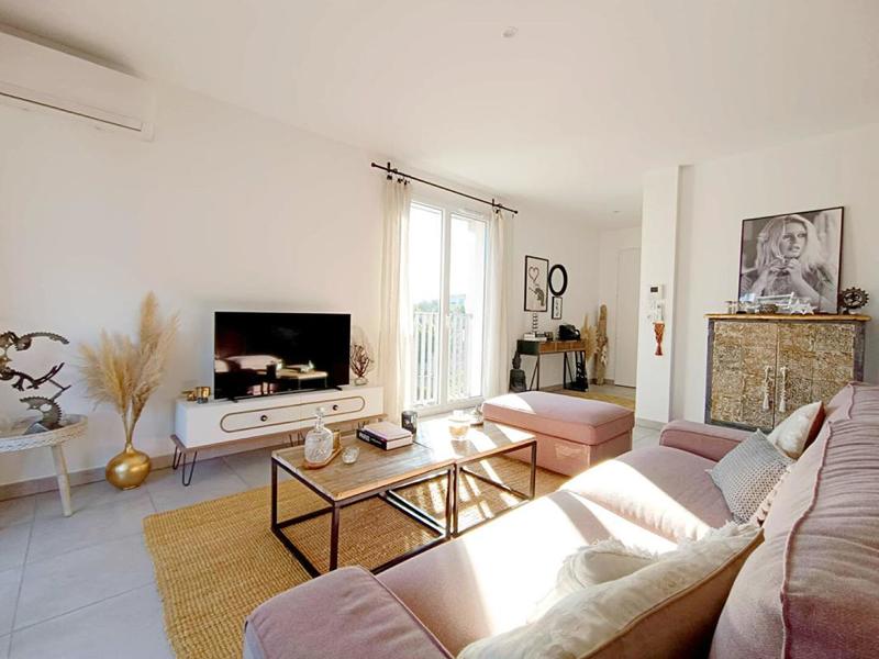 Appartement - 75 m² - 3 pièces