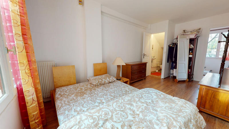 Maison - 95 m² - 5 pièces