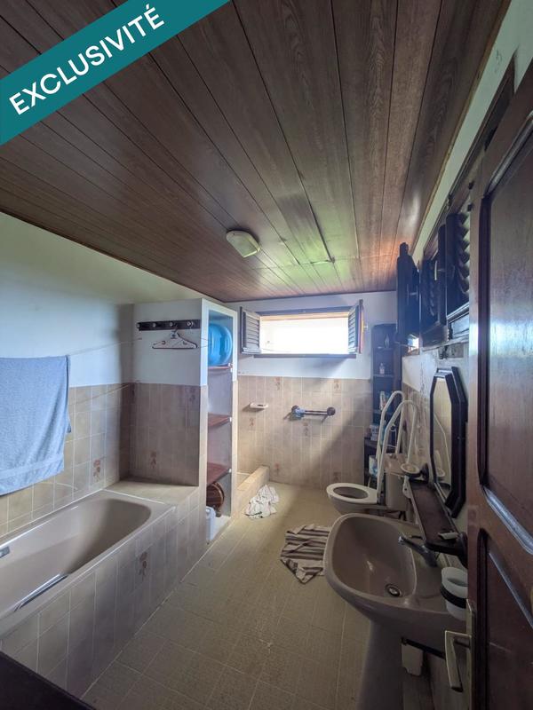 Maison - 200 m² - 6 pièces