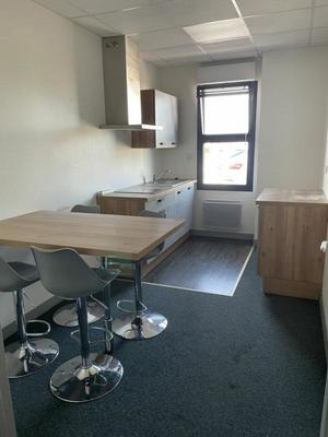 Local d'activité / Entrepôt - 250 m²