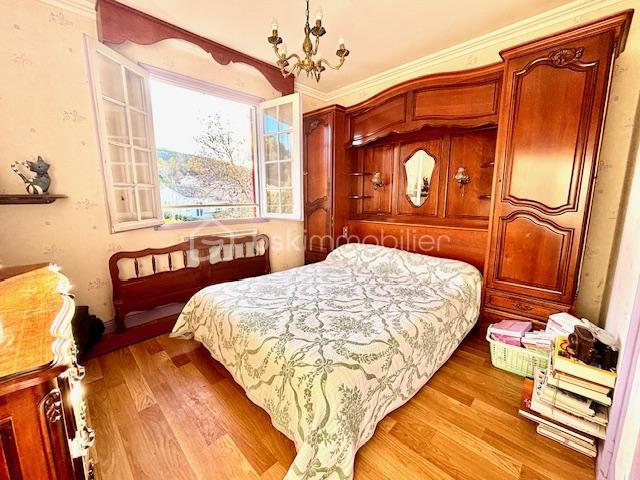 Maison de village - 79 m² - 7 pièces