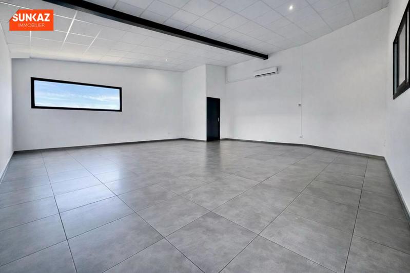 Local commercial - 152 m²