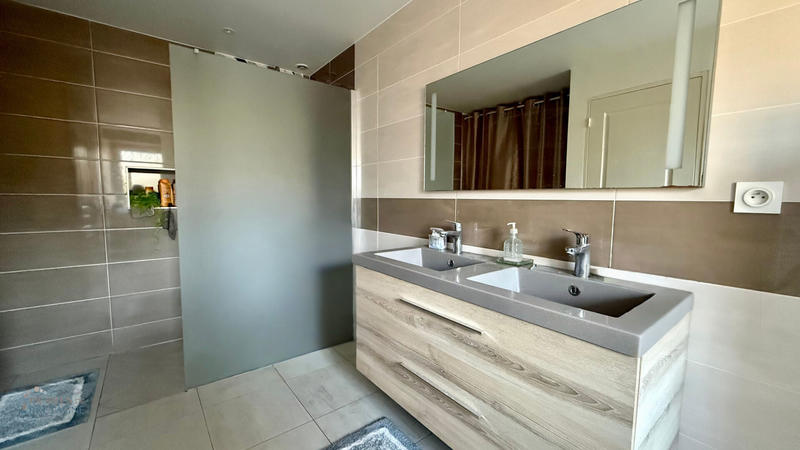 Maison - 125 m² - 5 pièces