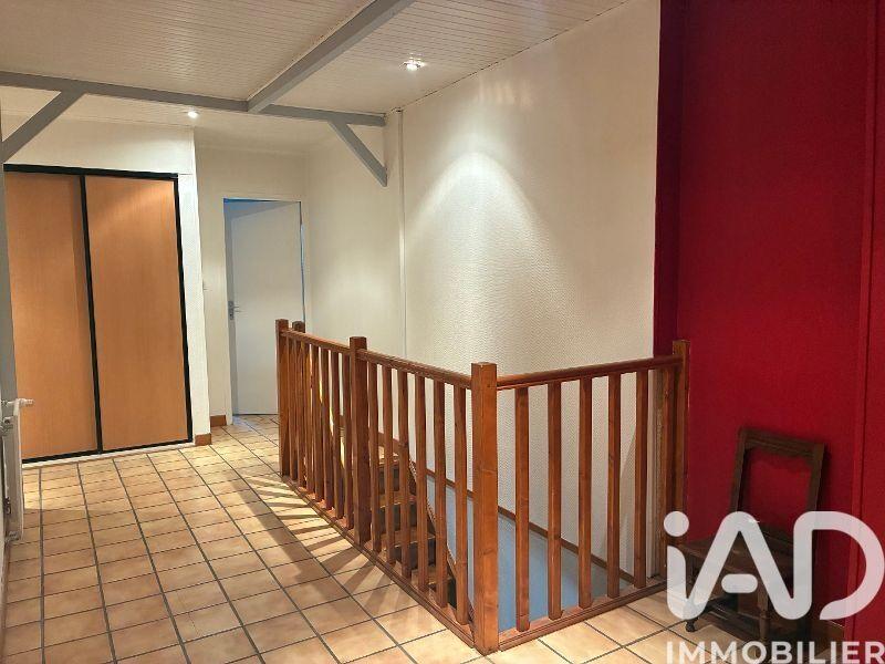 Maison - 182 m² - 7 pièces