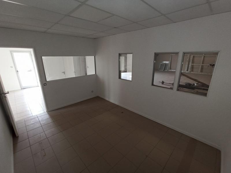 Local commercial - 290 m² - 5 pièces