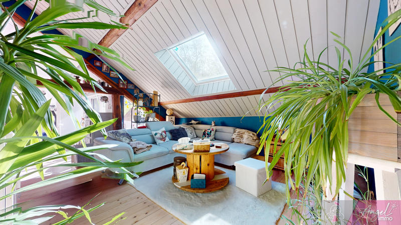 Maison - 90 m² - 4 pièces