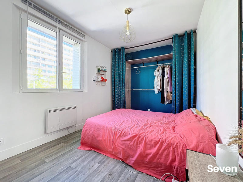 Appartement - 80 m² - 4 pièces