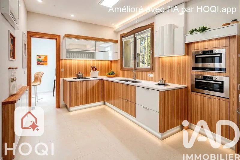 Maison - 270 m² - 10 pièces