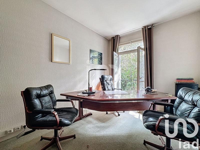 Maison - 300 m² - 9 pièces