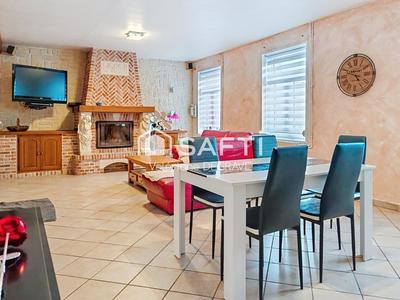 Maison - 220 m² - 4 pièces