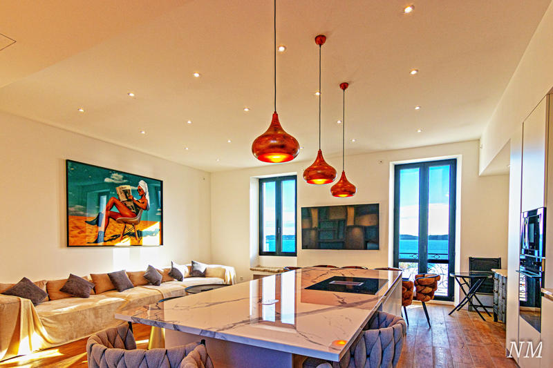 Appartement - 85 m² - 3 pièces