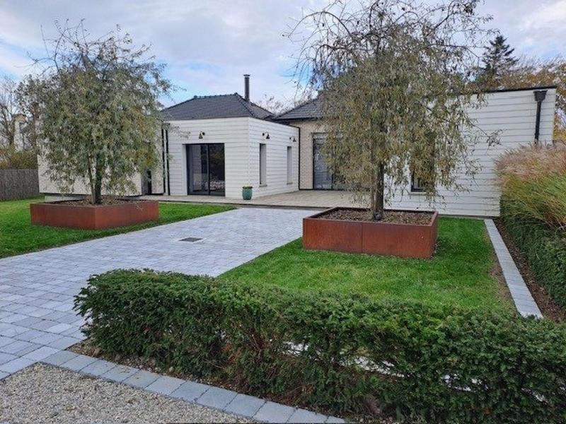 Maison - 210 m² - 6 pièces