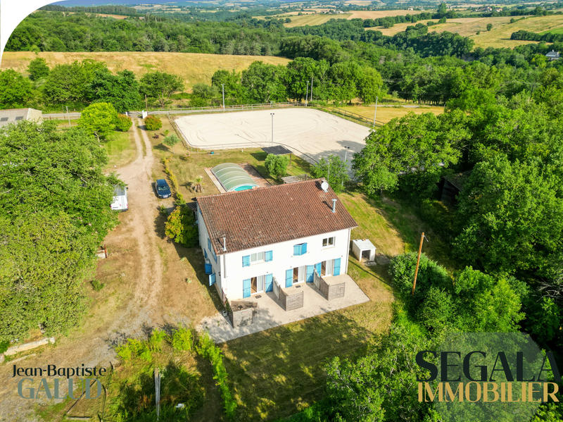 Maison - 275 m² - 5 pièces