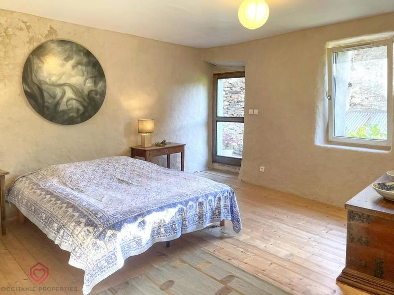 Maison de village - 289 m² - 9 pièces