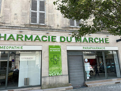 Local commercial - 118 m² - 10 pièces