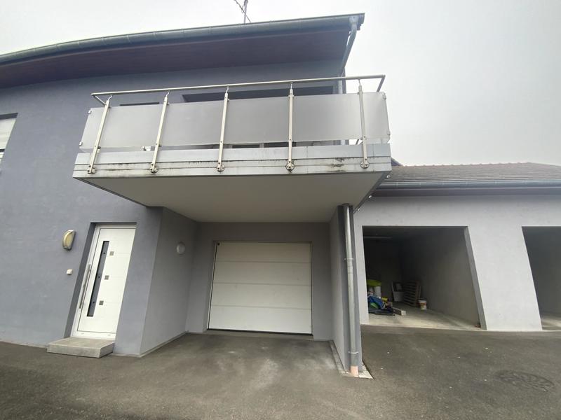 Maison jumelée - 91 m² - 3 pièces