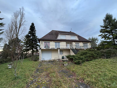 Maison - 285 m² - 11 pièces