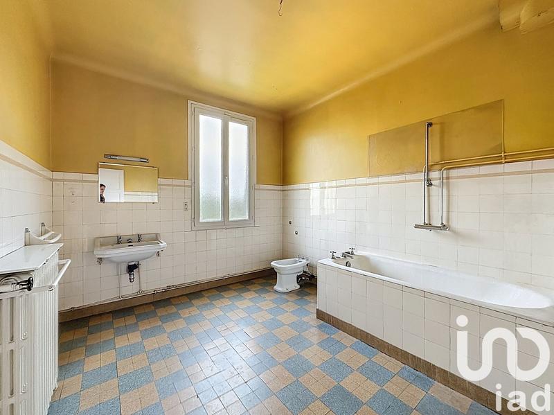 Maison - 140 m² - 7 pièces