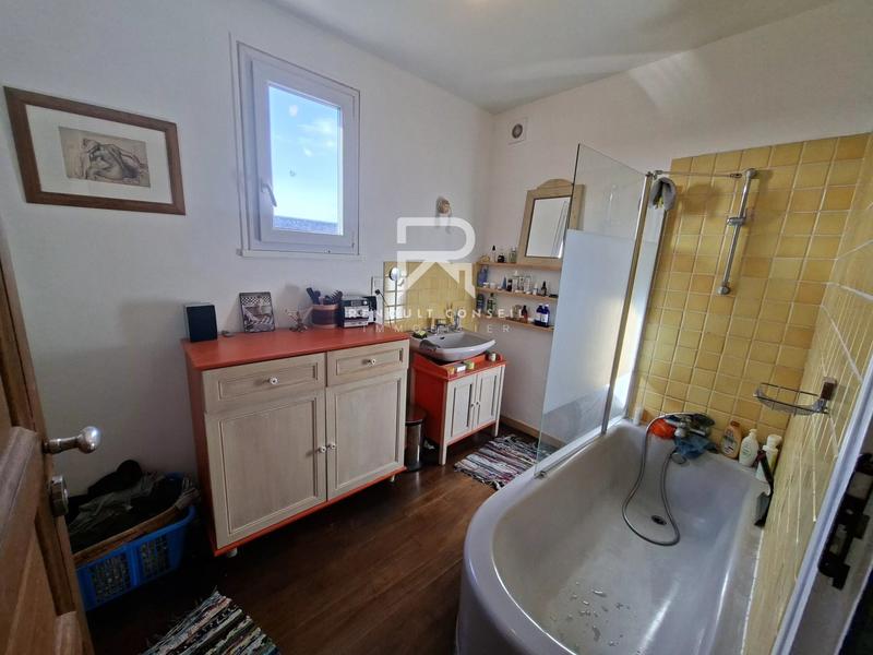 Maison de village - 150 m² - 6 pièces