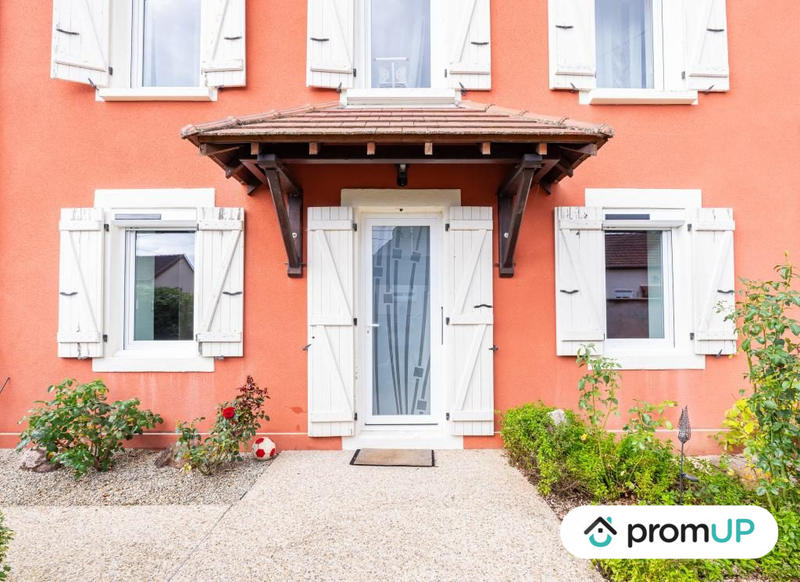 Maison - 220 m² - 6 pièces